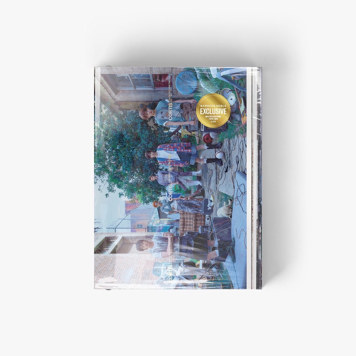 COLOR OUTSIDE THE LINES B&N版