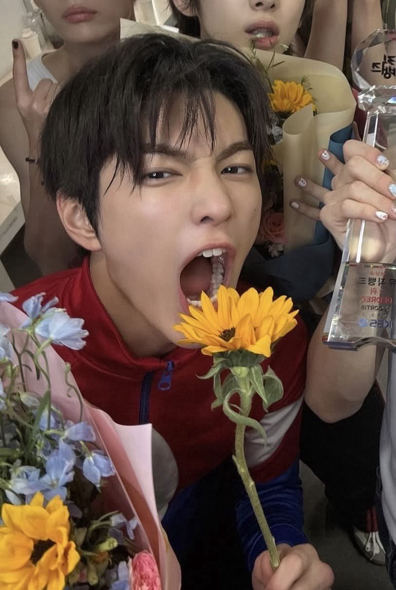 yes24生日鎬🐶
