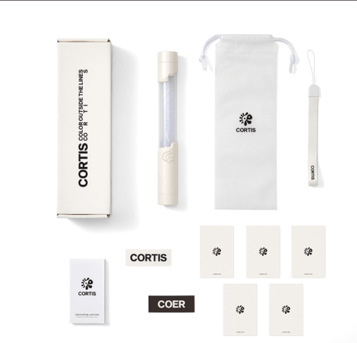 Cortis 手燈