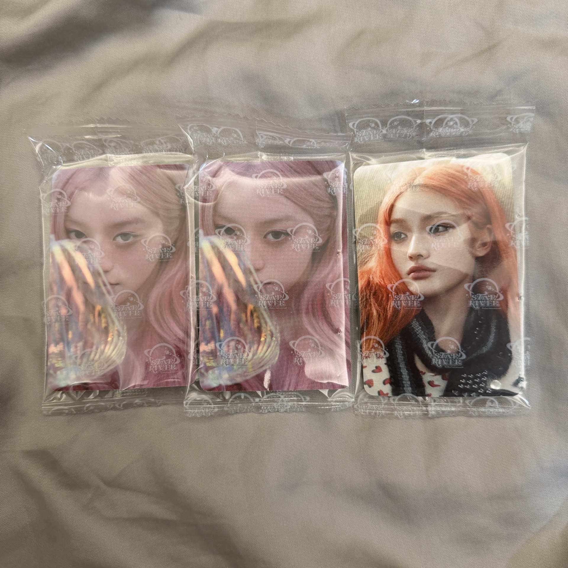 ILLIT Minju Iroha am 預售卡