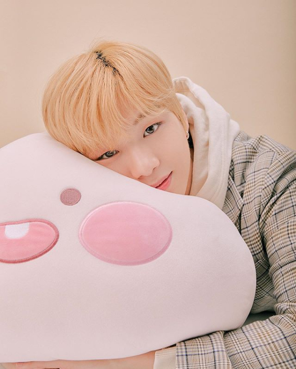 APEACH KANGDANIEL EDITION