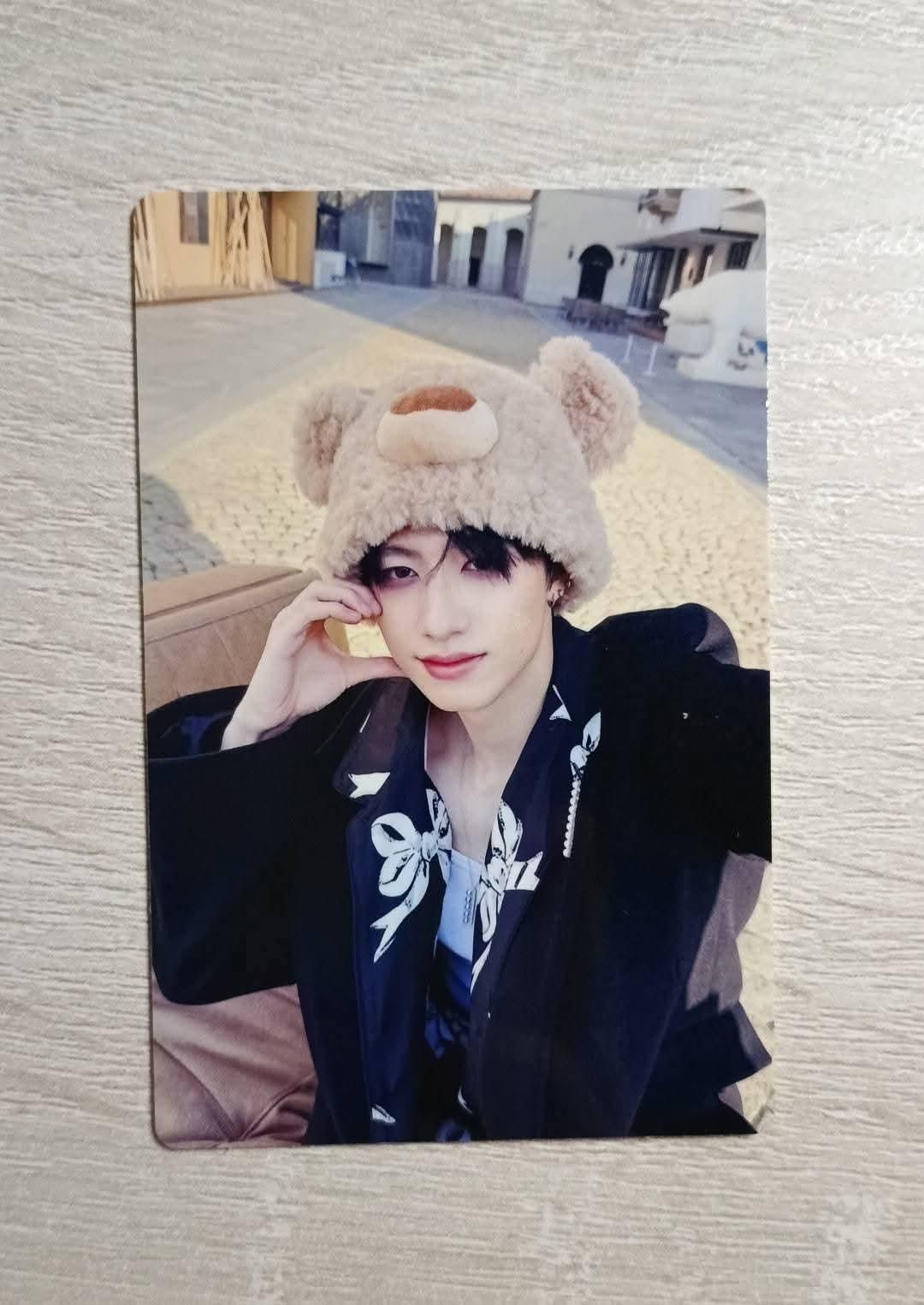 朱志鑫19歲生日 小熊比心卡