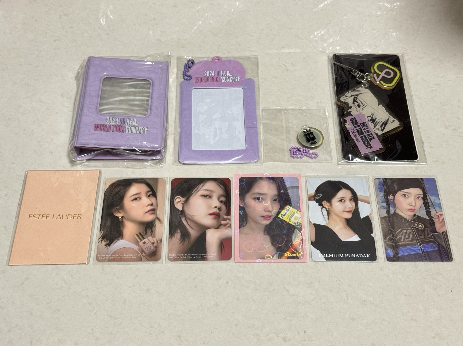 IU 世巡演唱會小卡冊｜卡套｜小吊飾｜鑰匙圈｜雅詩蘭黛｜Puradak炸雞｜利口樂｜7期會員禮｜花書籤3 小卡
