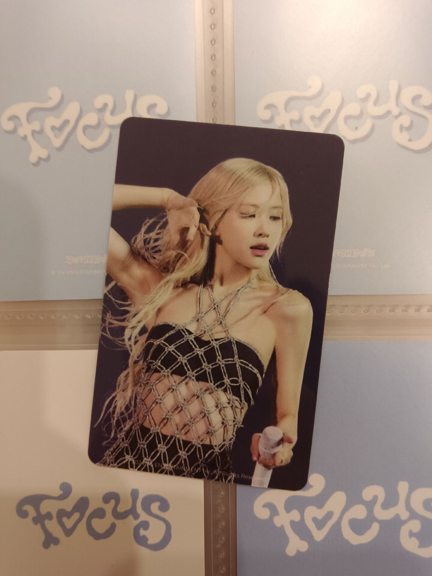 Rosé電影卡