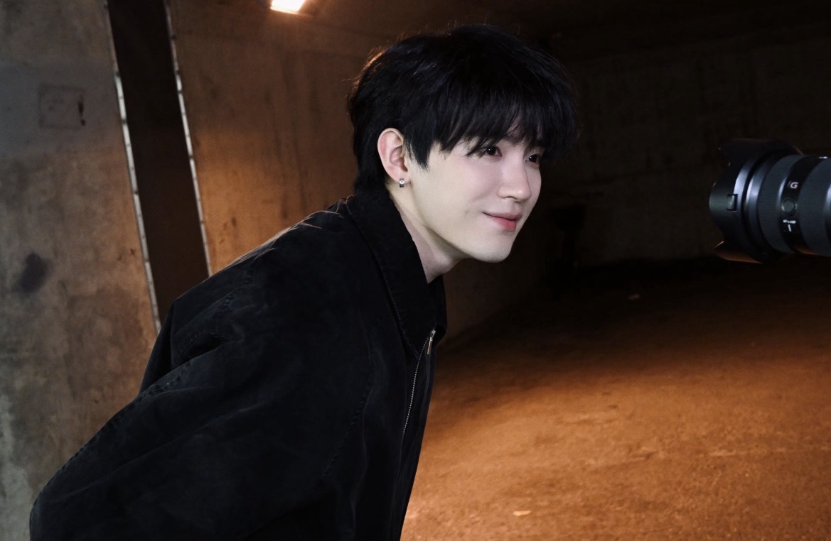 채^