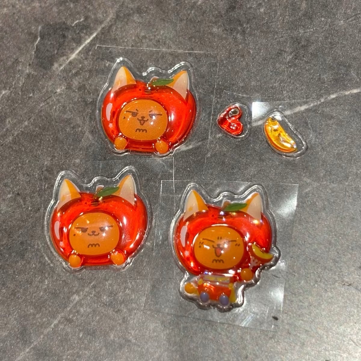 TXT蘋果快閃 3D立體貼紙 分成員售