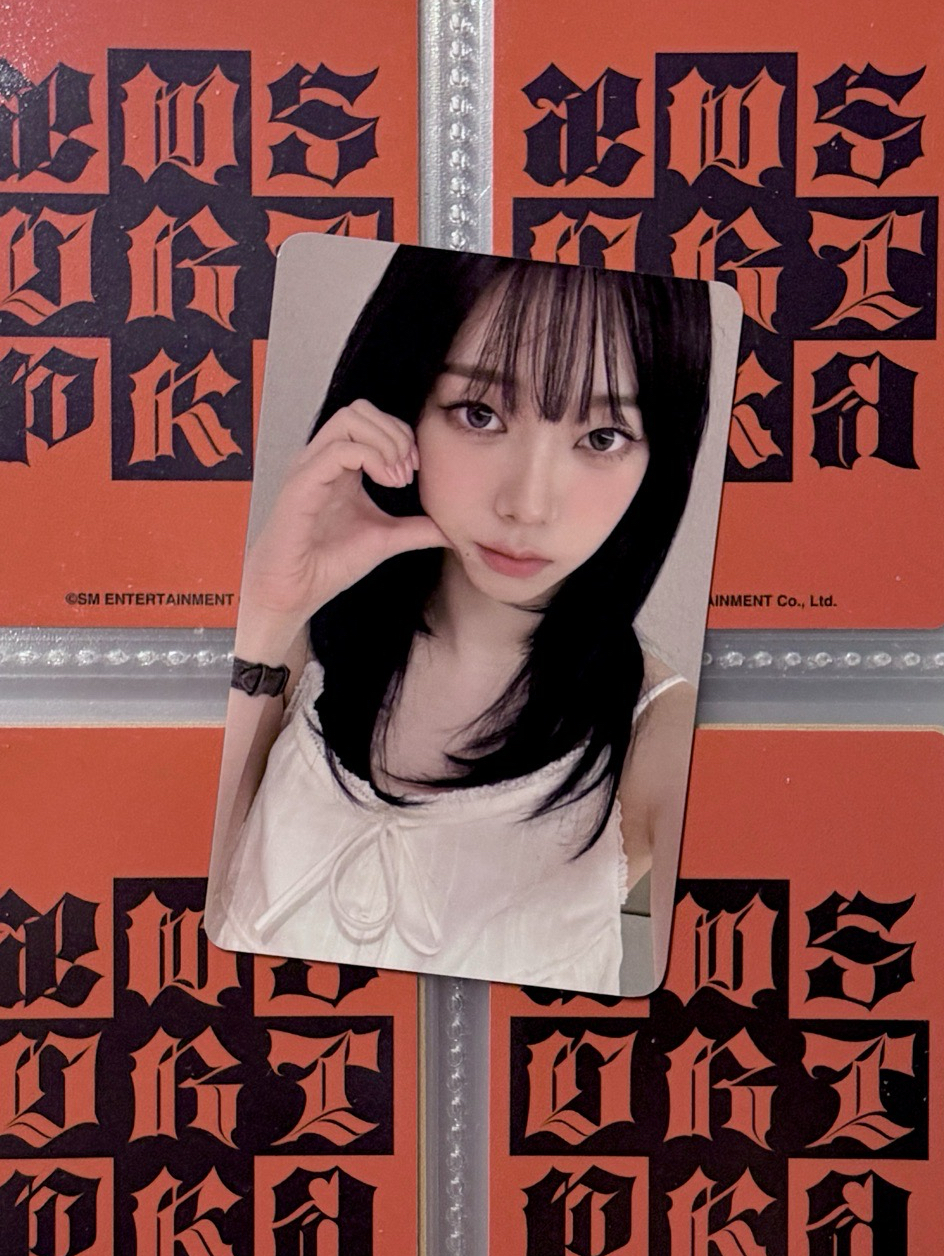 KARINA 泡泡魔奇簽售卡