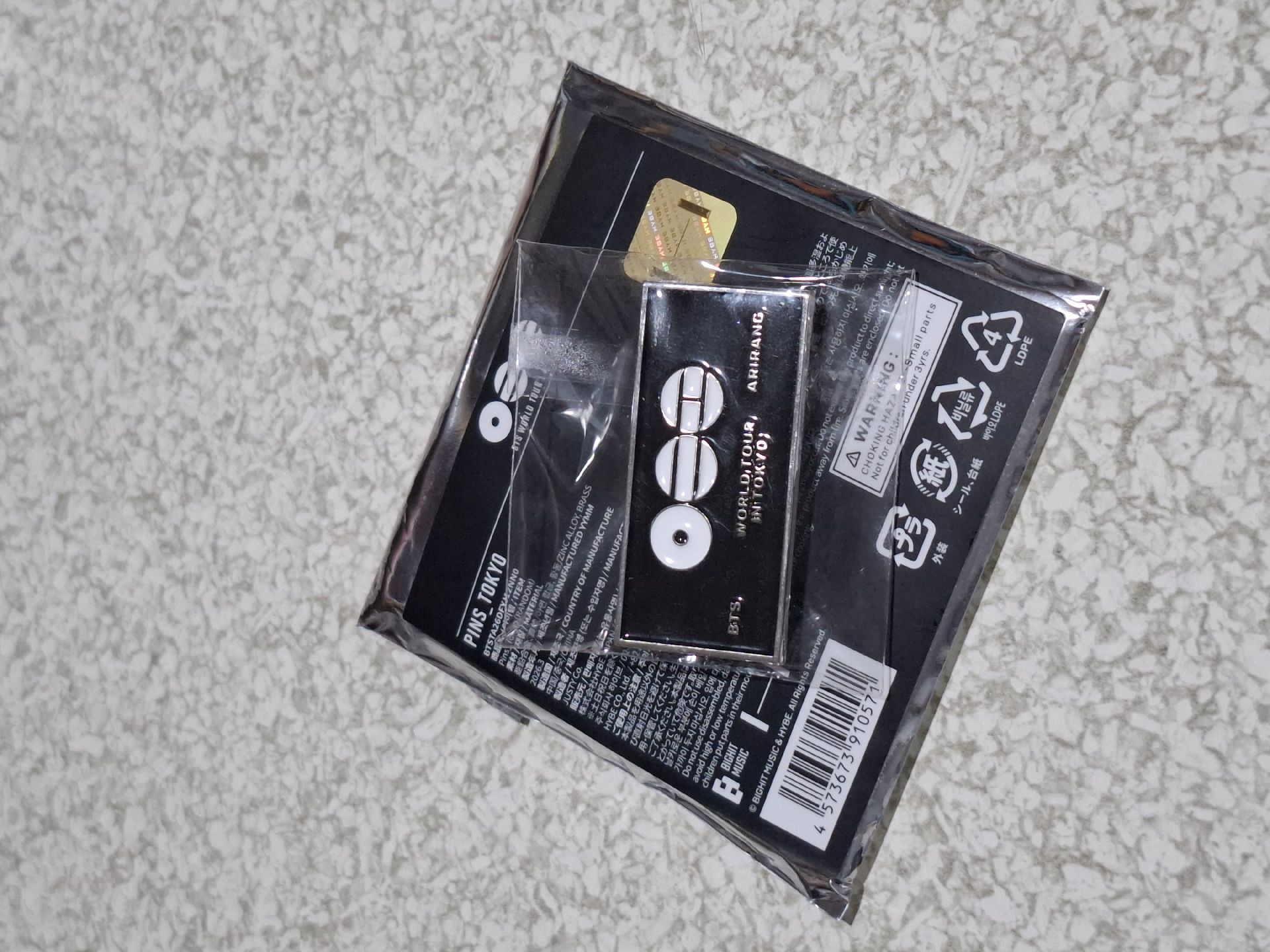 日本限定徽章