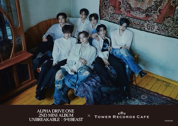 2nd MINI ALBUM 《UNBREAKABLE : 少年BEAST》× TOWER RECORDS CAFE
