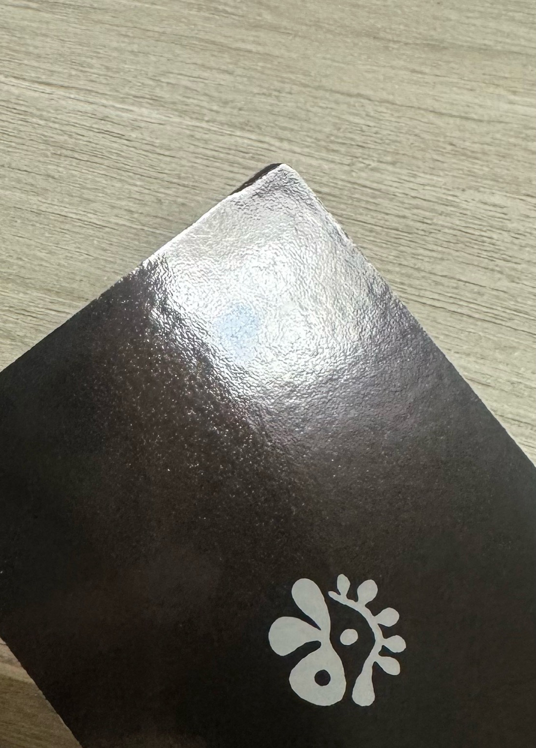 黑球刮卡凡