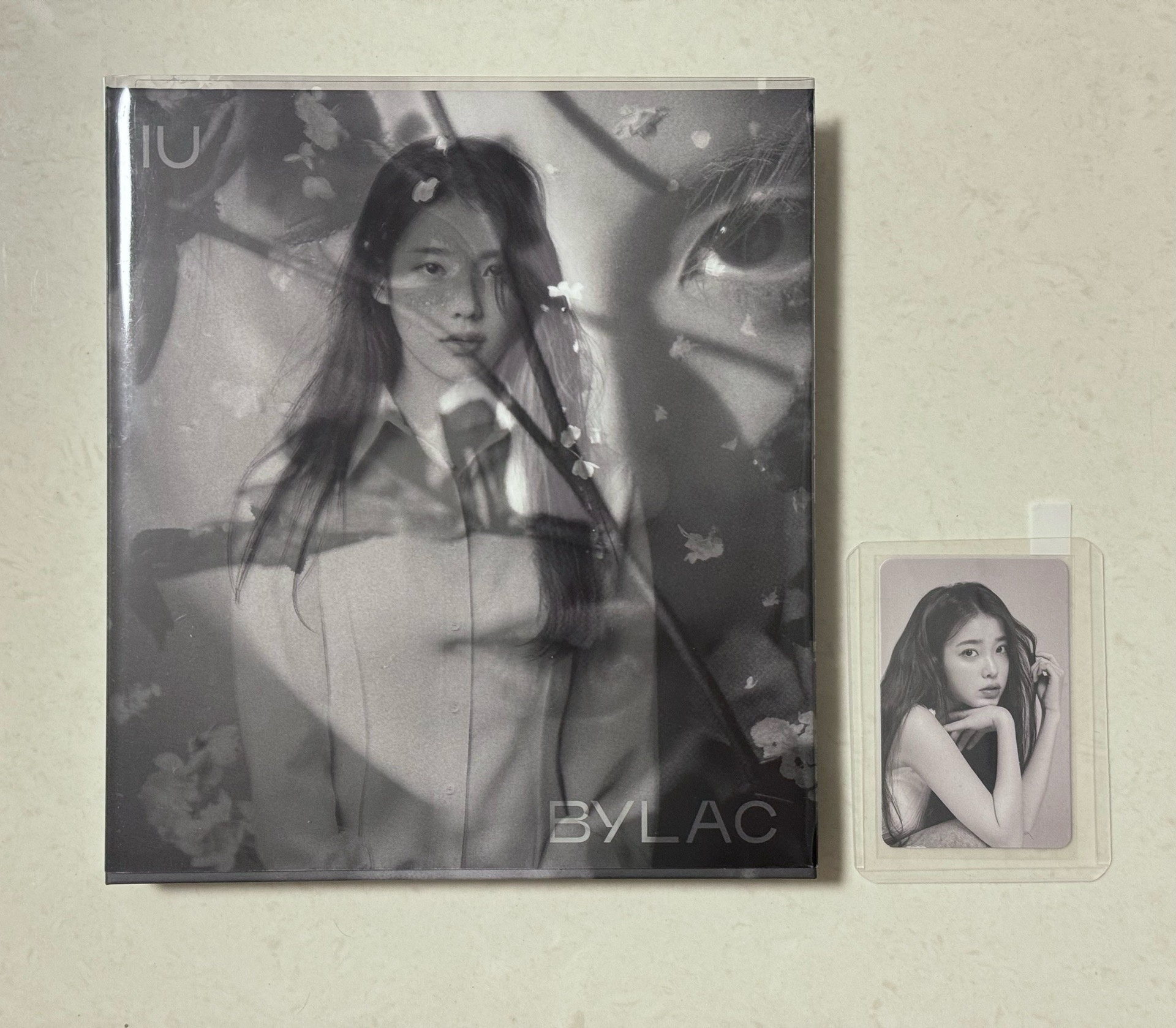 IU BYLAC專輯 ＋ April銀卡冊小卡
