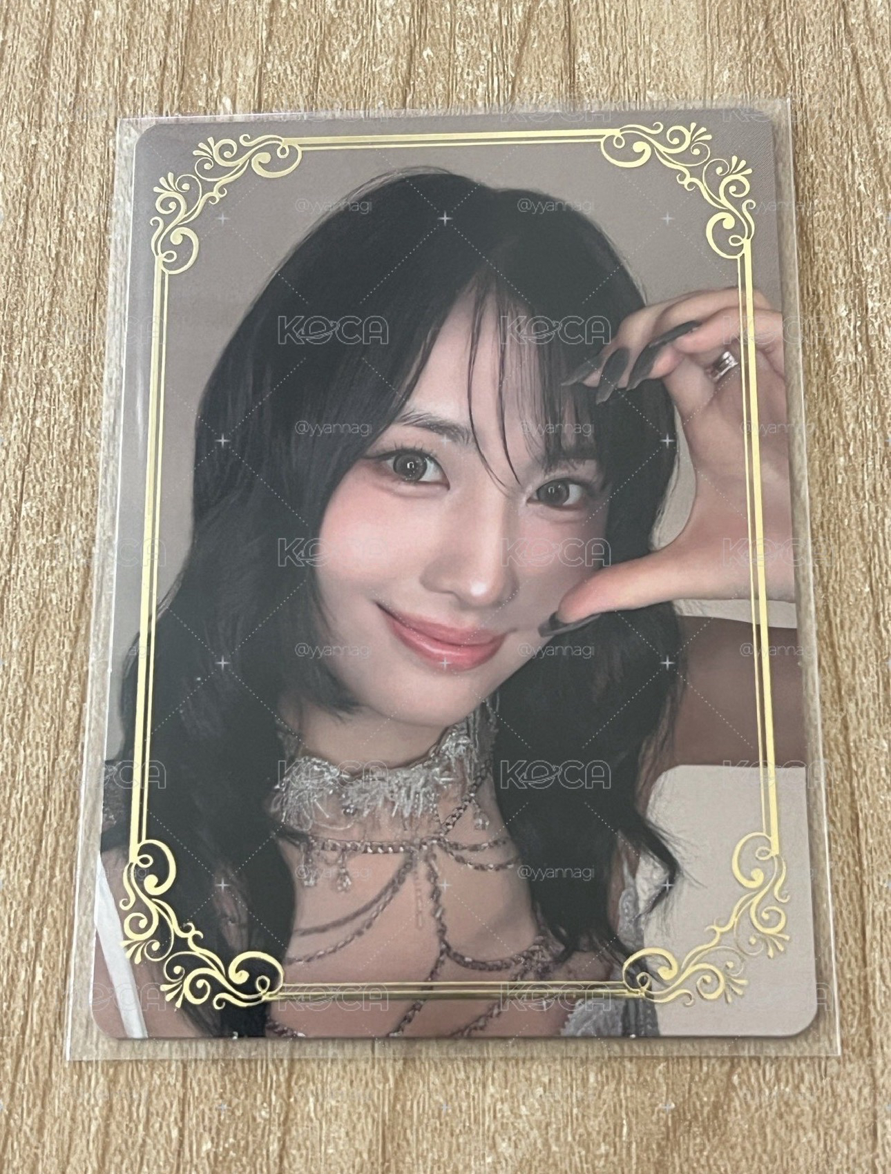 TWICE MOMO 正規一 塔店 幸運卡 金邊ver.A