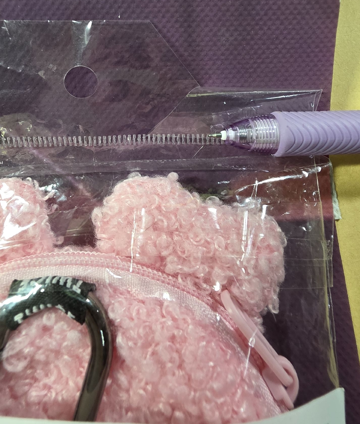 六巡 新國立 耳機包 🩷MOMO