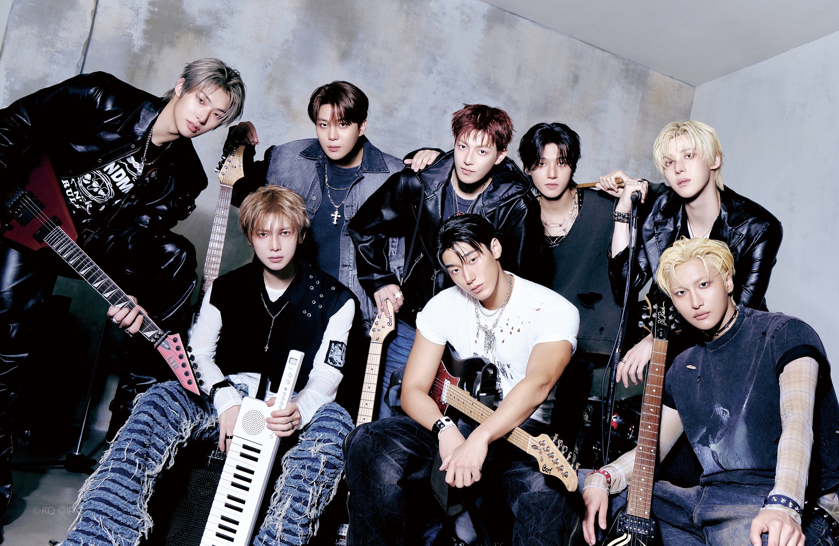 最終値下げ_ateez BAD サノク特典　傘(vertino) ファン 最終値下げ_ateez BAD サノク特典 傘(vertino) ファン ktown4u.com
