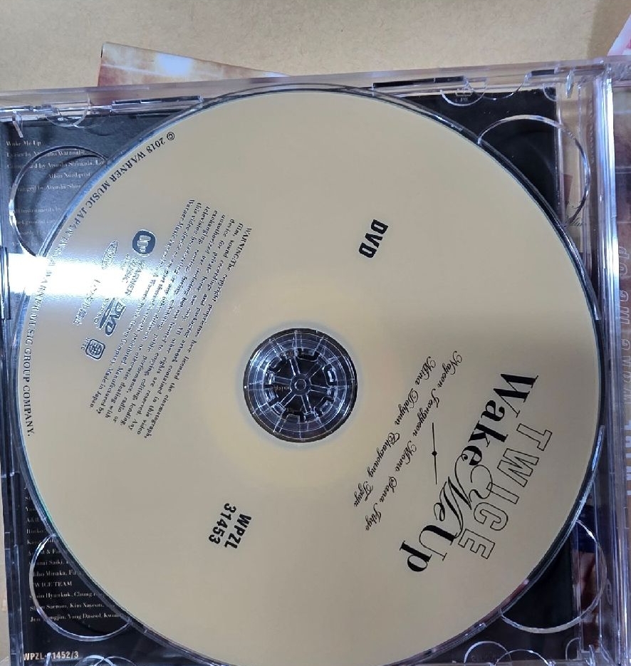 Wake Me Up 初回限定B盤 專輯 