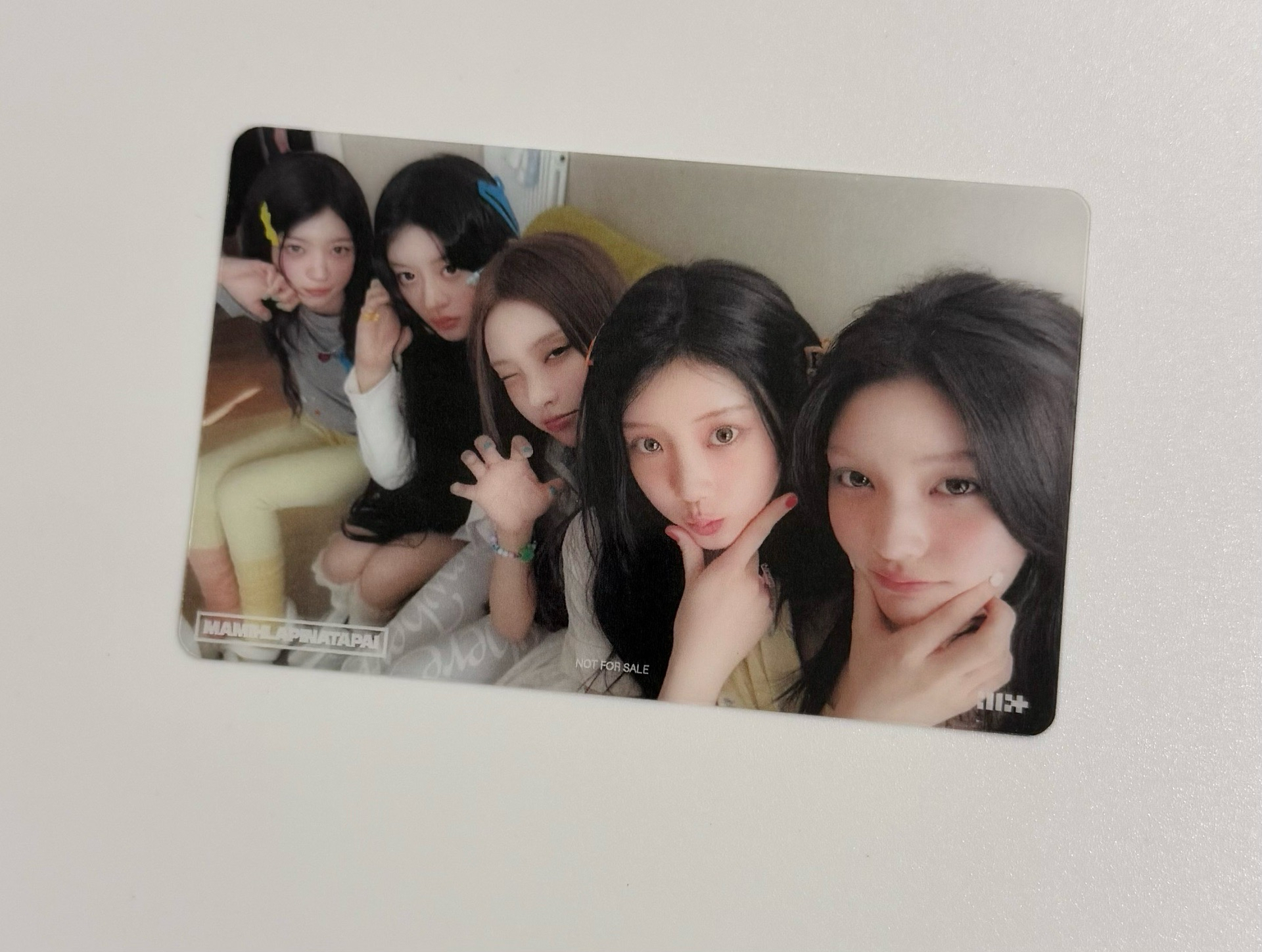 illit環球pb預售 團卡