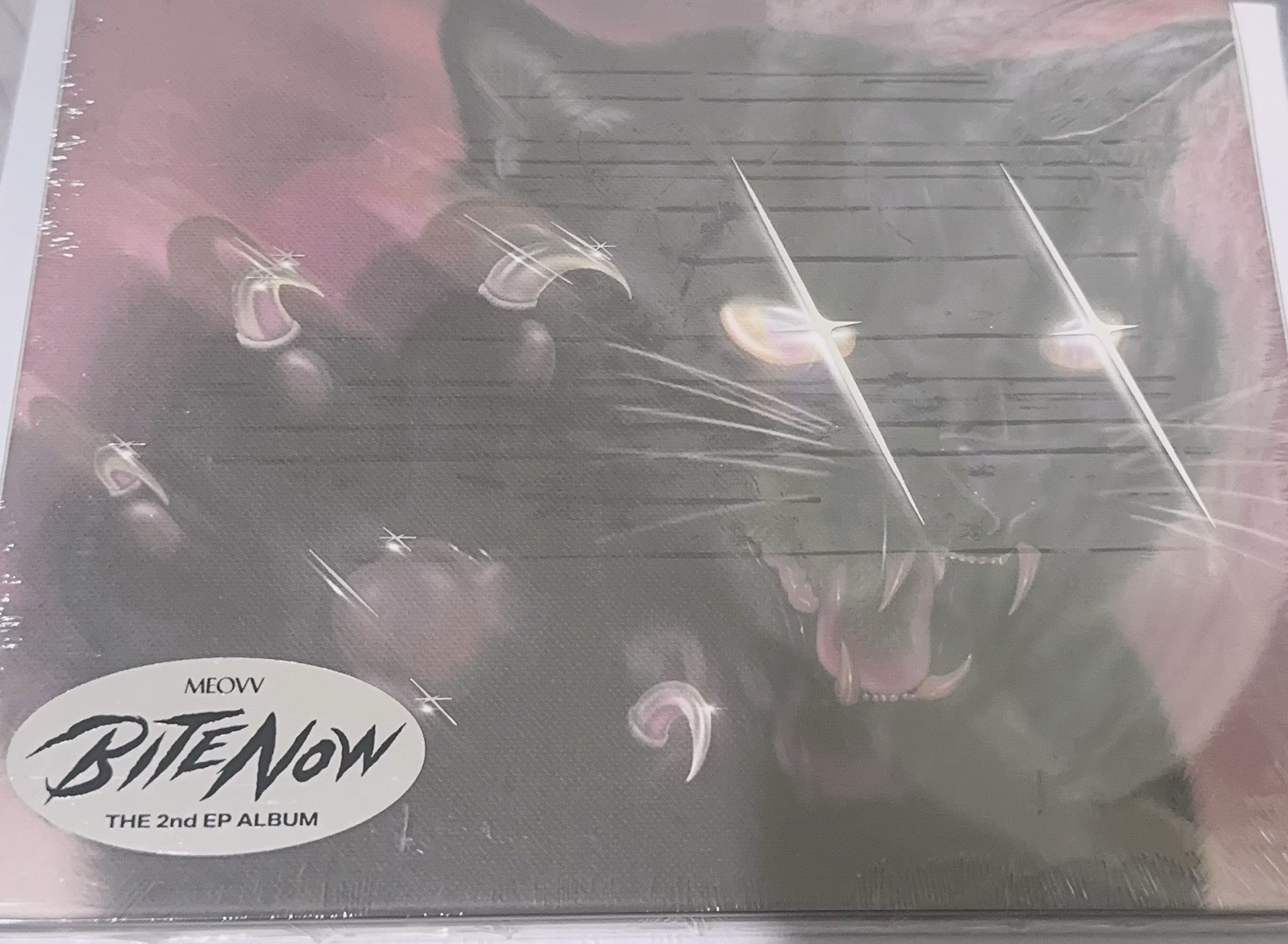 MEOVV BITE NOW 迷二全新未拆簽售專 BEAST版