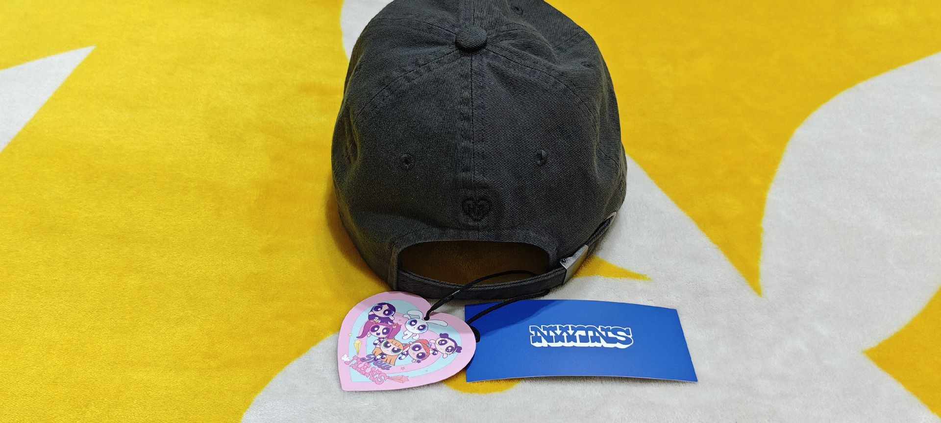 【吊牌未拆全新未使用】NewJeans 飛天小女警聯名棒球帽 - Haerin貓貓THE POWERPUFF GIRLS