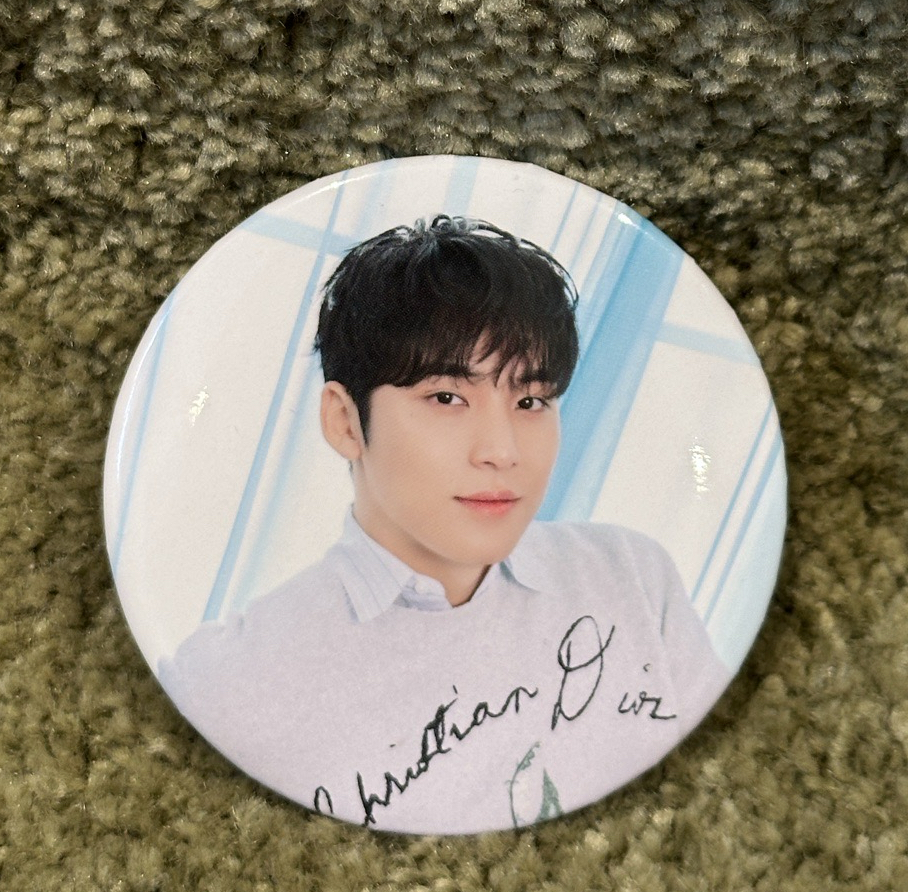 現貨🩷SEVENTEEN Home金珉奎徽章