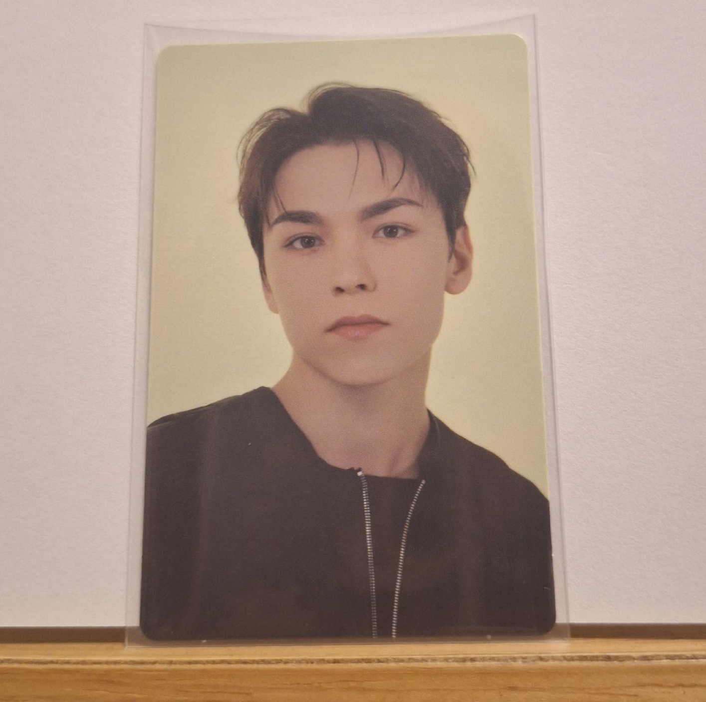 FOLLOW AGAIN 卡包卡 率