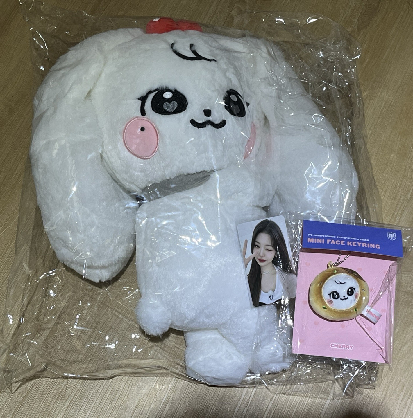 Minive 員瑛 cherry 斜跨包 娃包 娃娃 