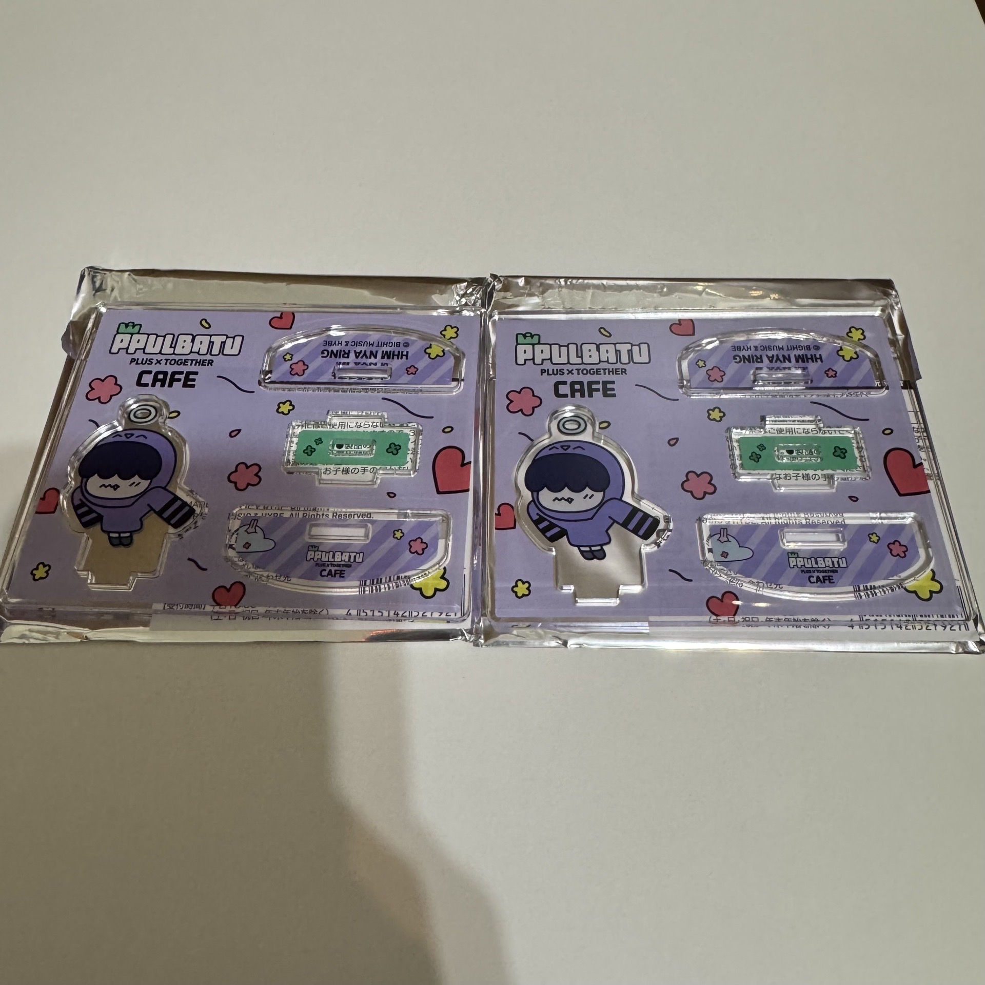 TXT 角巴兔日本咖啡廳 立牌 勇猛/哼呀寧