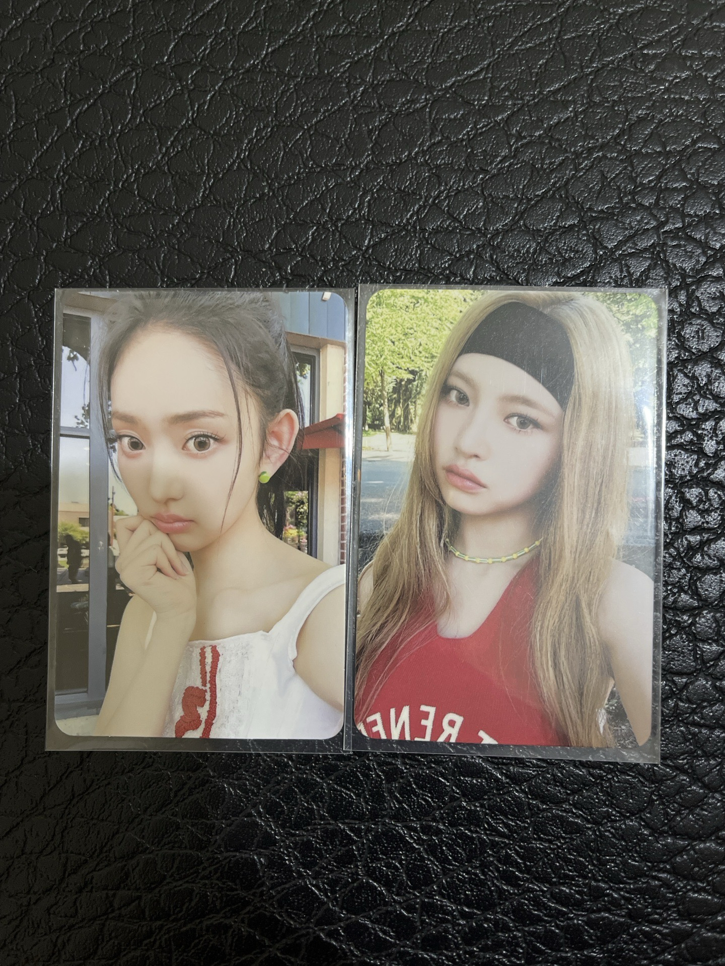 現貨 KiiiKiii dancing alone 海豚t恤週邊卡-haum、leesol