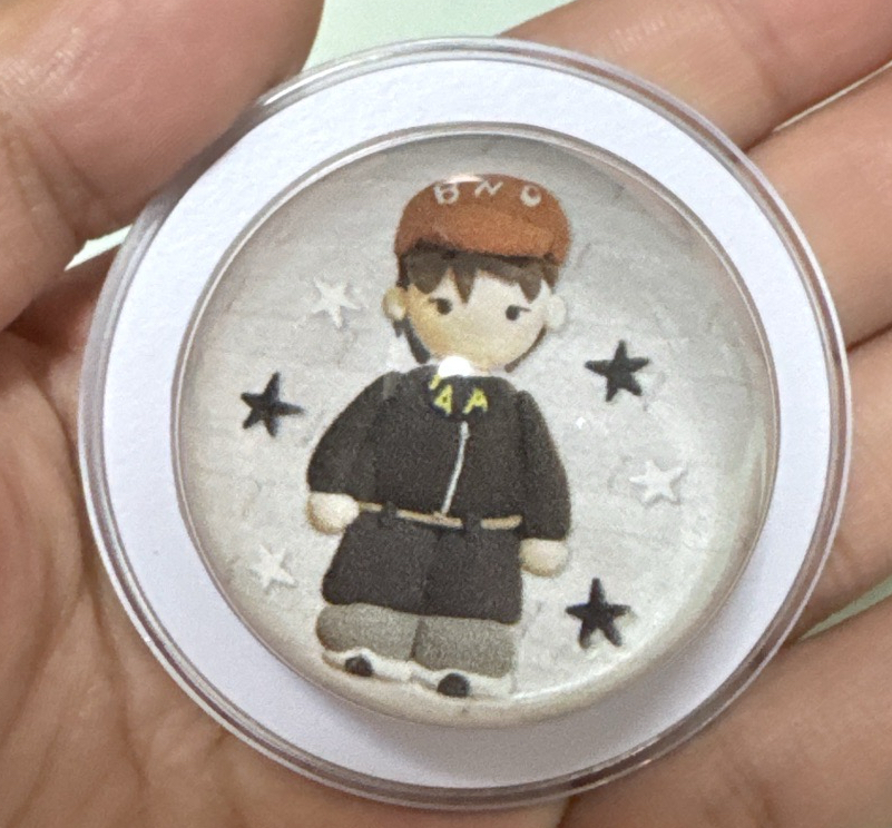 後面黏了磁吸的