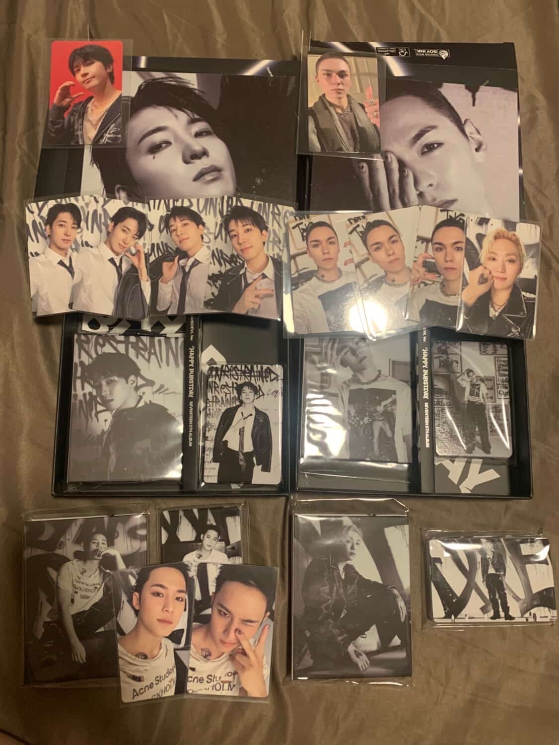 圓佑 Vernon 克拉盤 隨機卡如圖 贈奎寛卡冊固卡