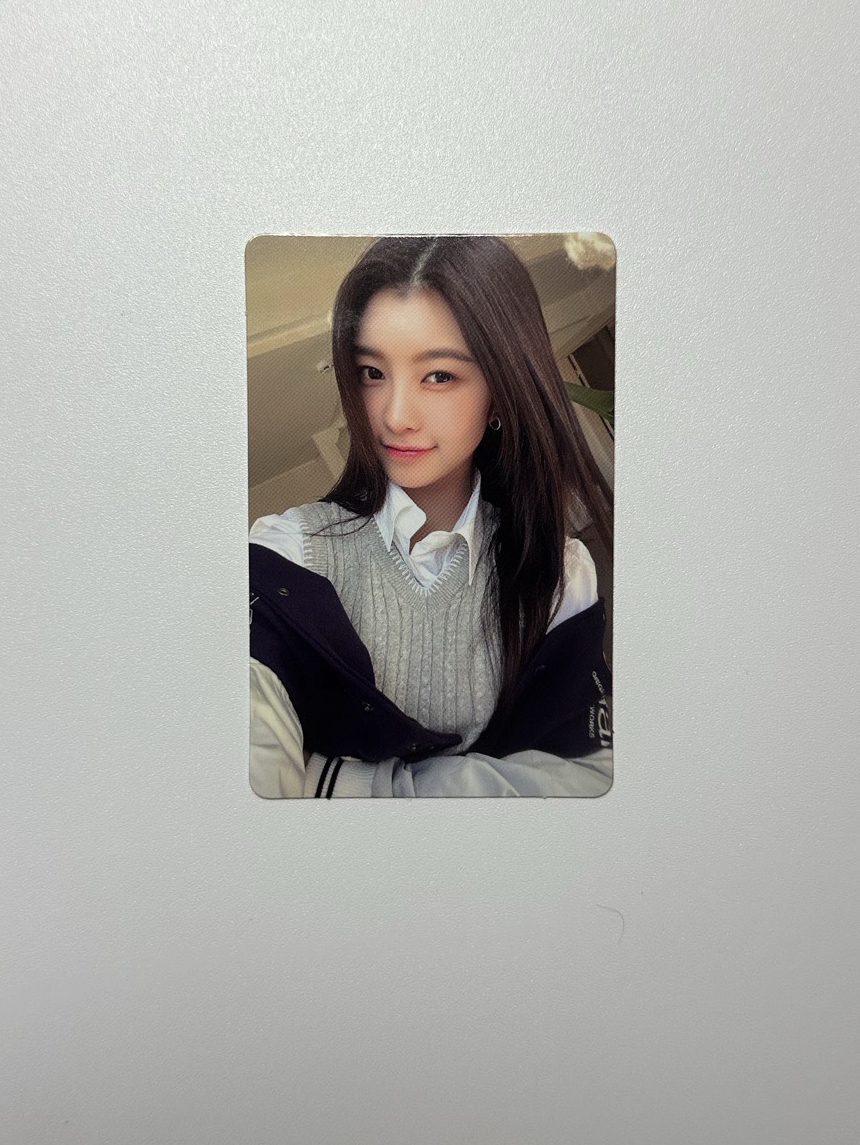 Kep1er 迷四《LOVESTRUCK!》金多娟專卡