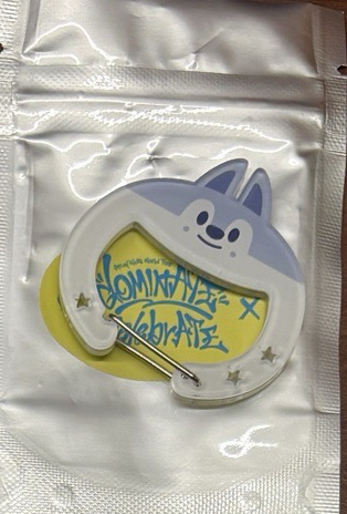 燦豆豆眼登山扣