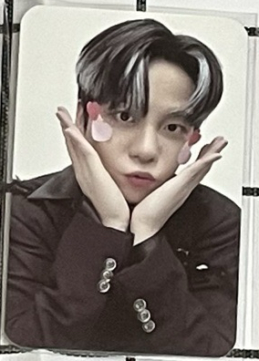 鍾浩愛心貼紙嘟嘴捧花專卡