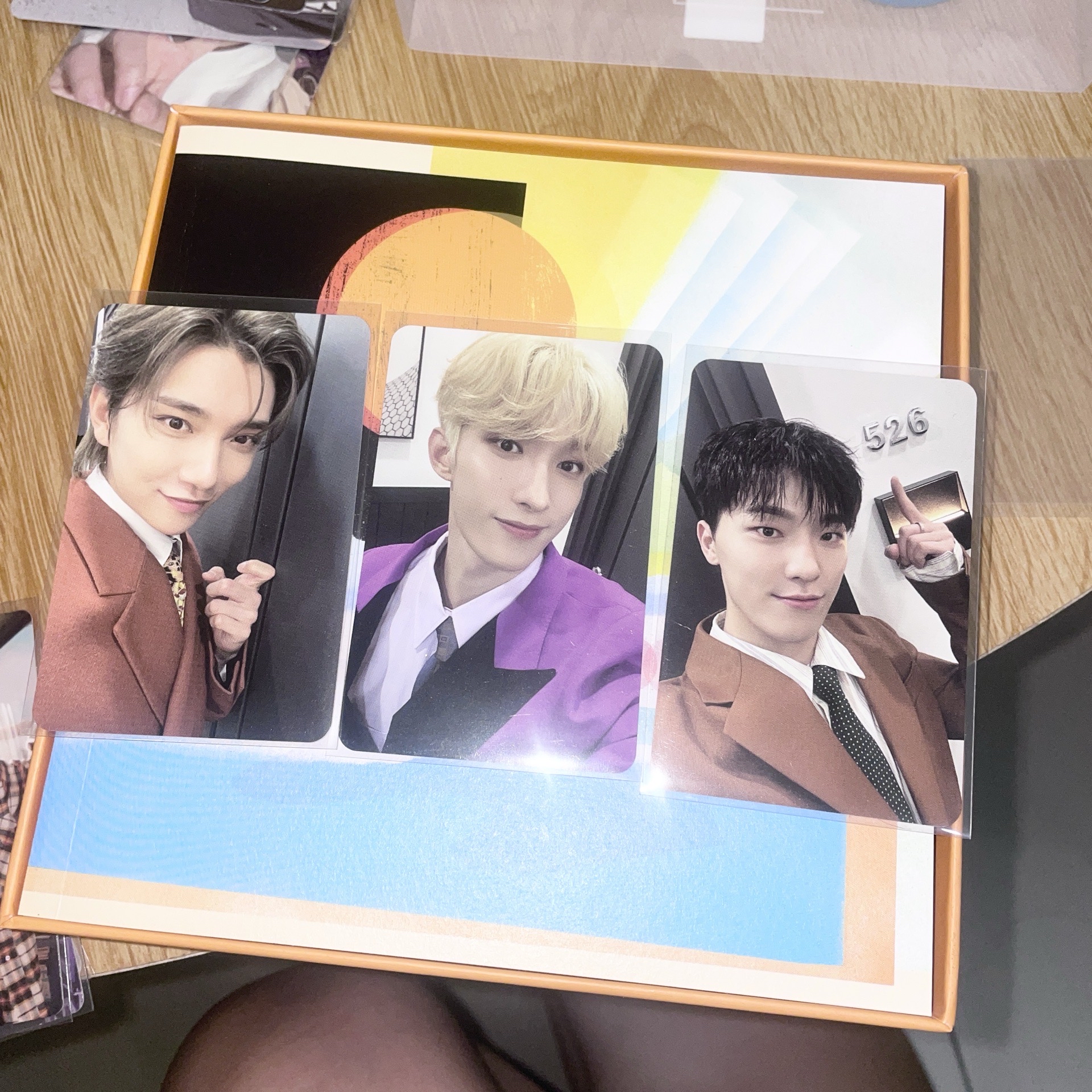 迷12 專輯卡 𝘾𝘼𝙍𝘼𝙏 𝙫𝙚𝙧. 三張不拆