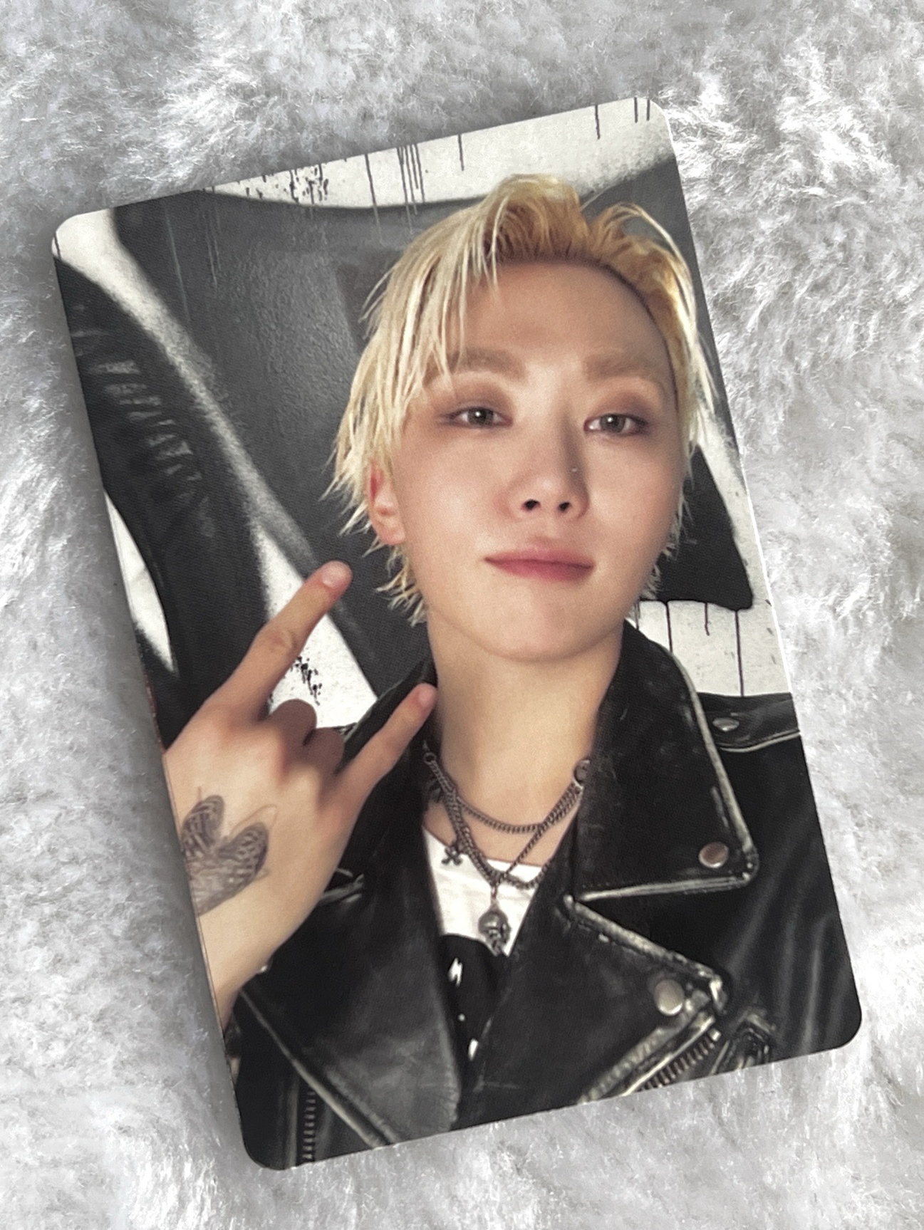 Seungkwan 正五克拉盤卡