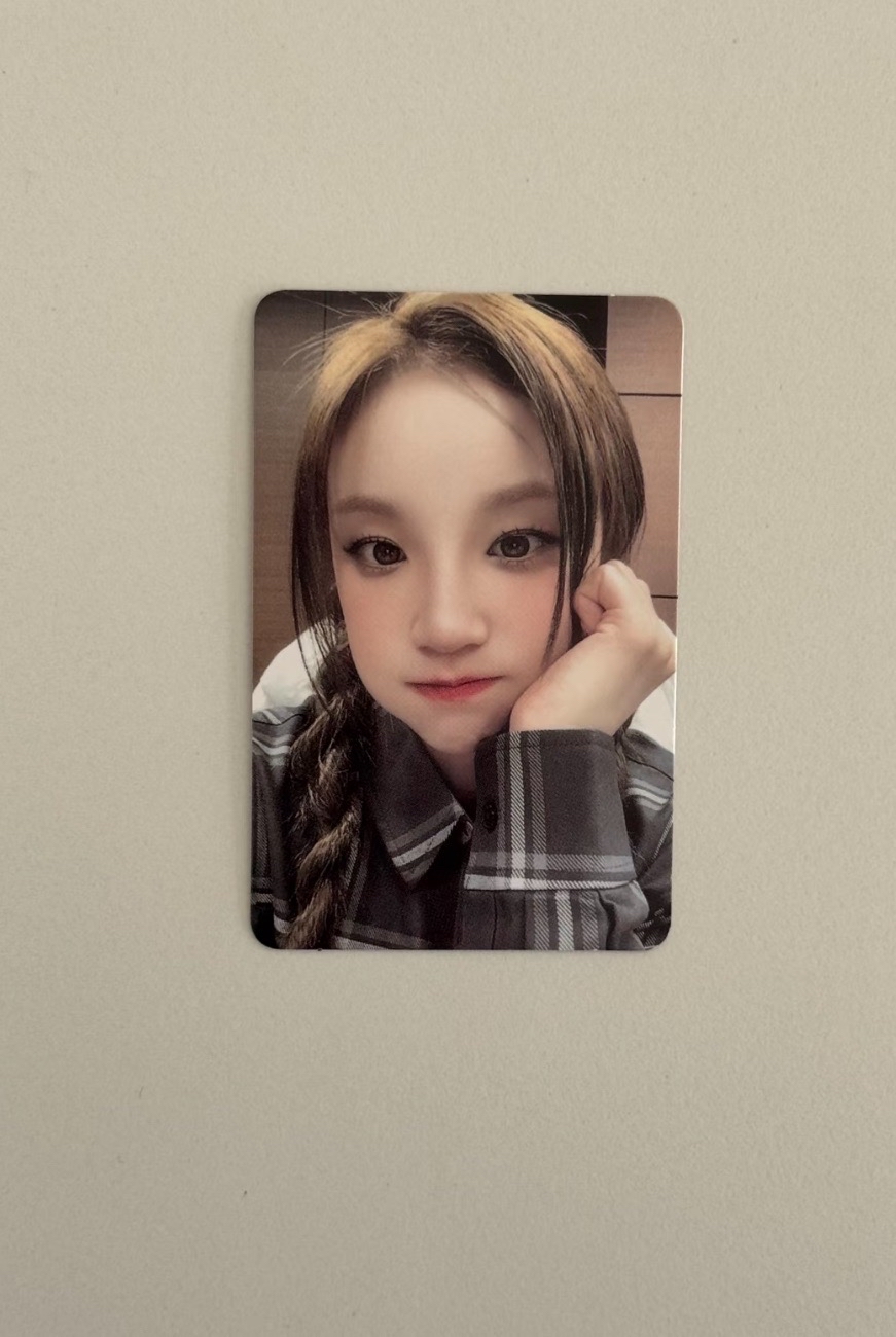 YUQ1 km蝦皮 簽售卡 琦lo 泡泡摩奇琦