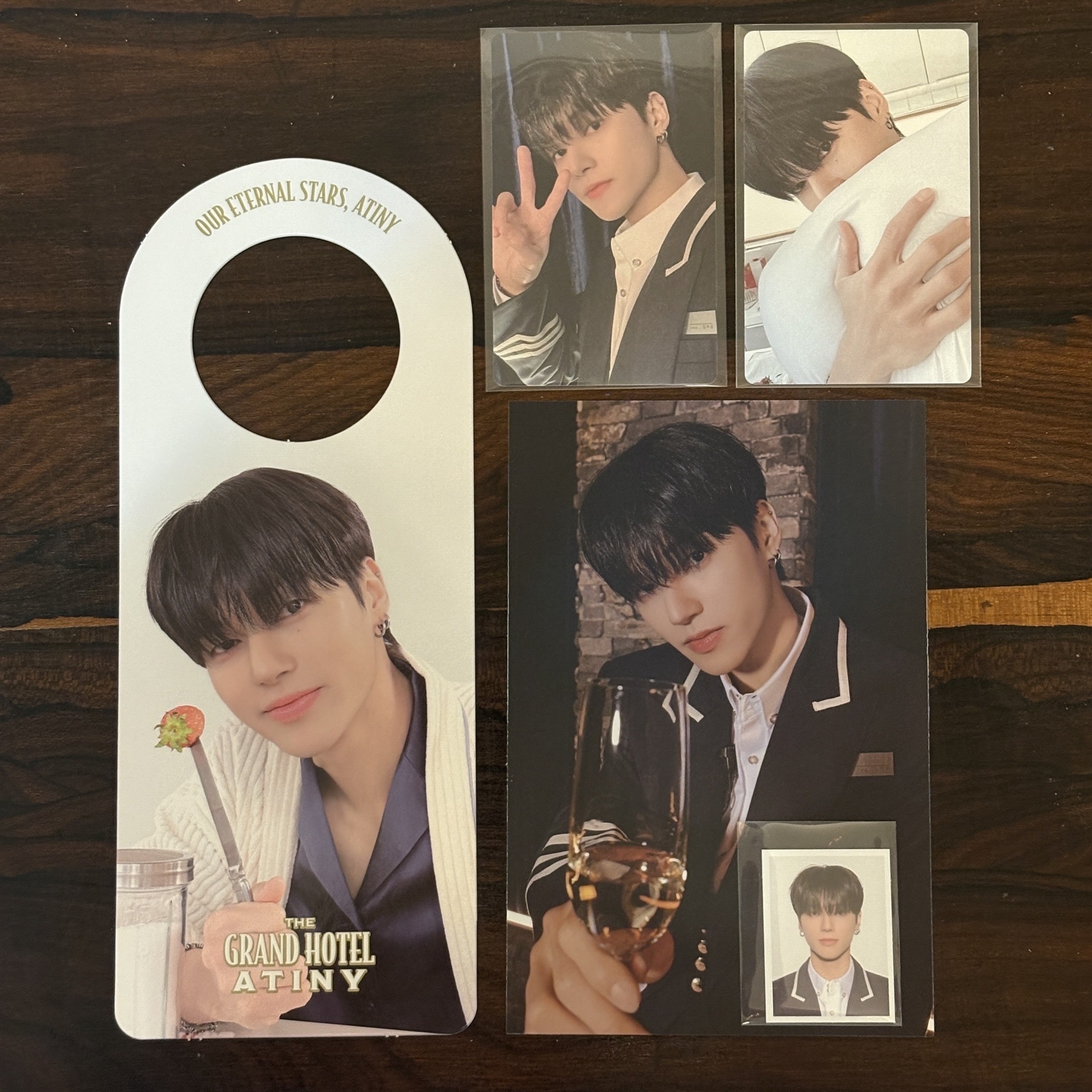 ATEEZ 會員禮 友榮set