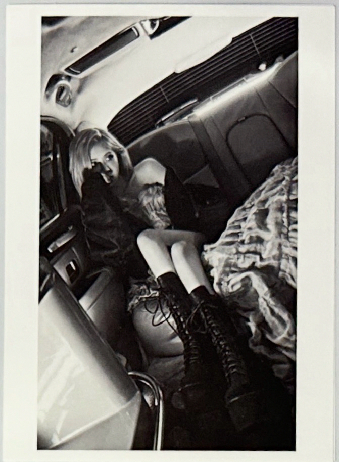 Rolo明信片 豎版車裡肉