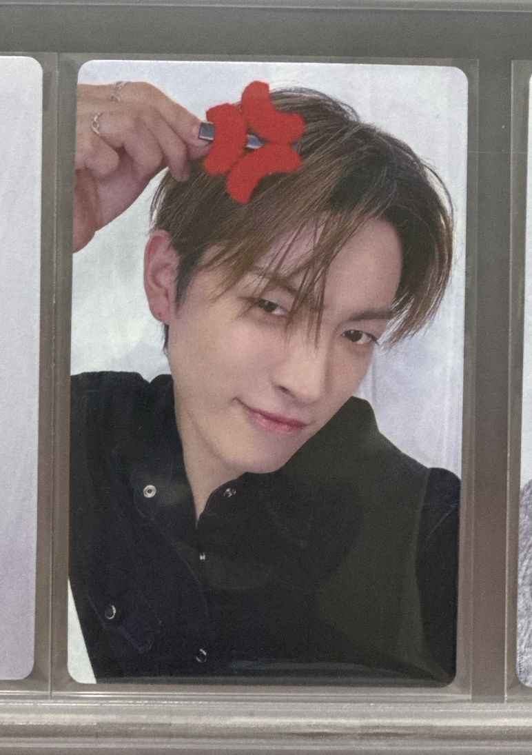 GOLDEN HOUR:PART3 Jump up簽售特典 氣噗噗中