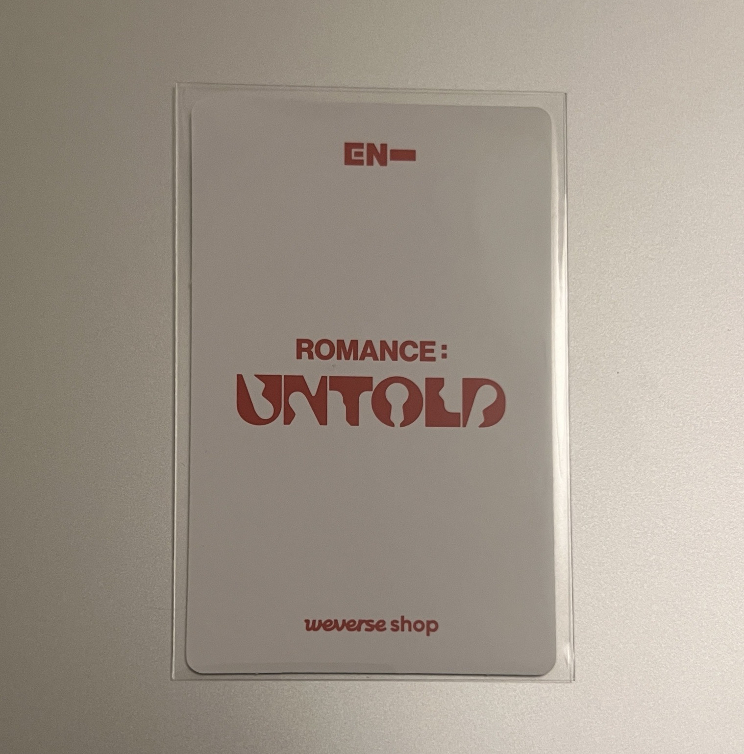 雅加達白版（左）