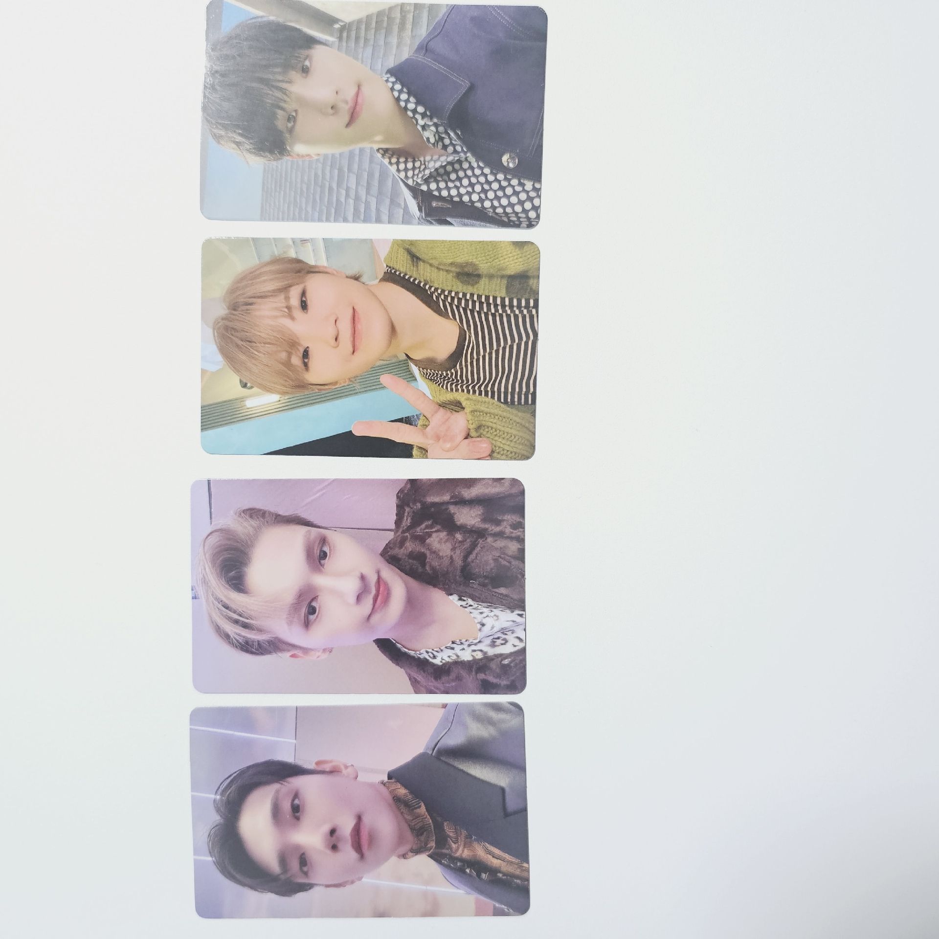 MINI9 yzy B 簽售卡 中文卡背