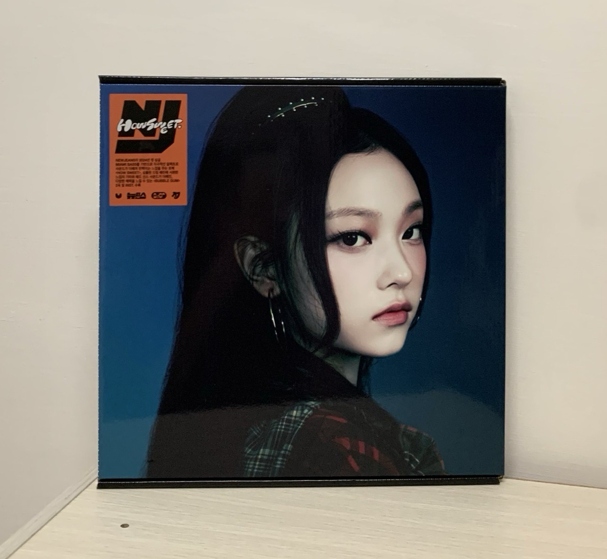 NewJeans Haerin披薩盒