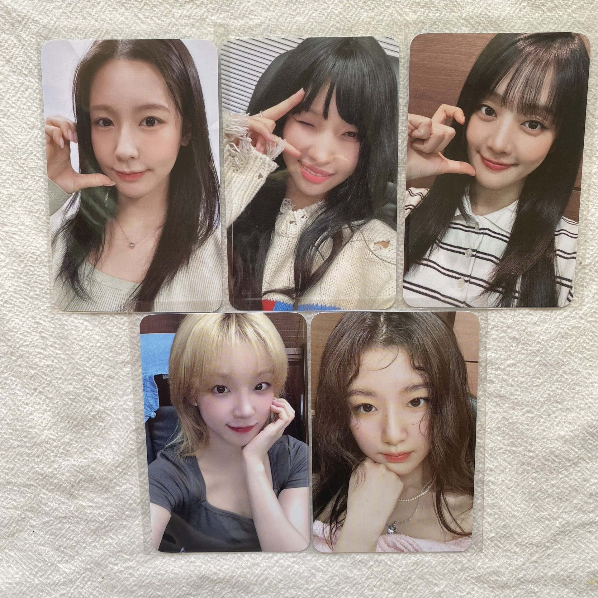 i-dle wm單特典一套 量很少 卡面跟卡背都很好看的一套