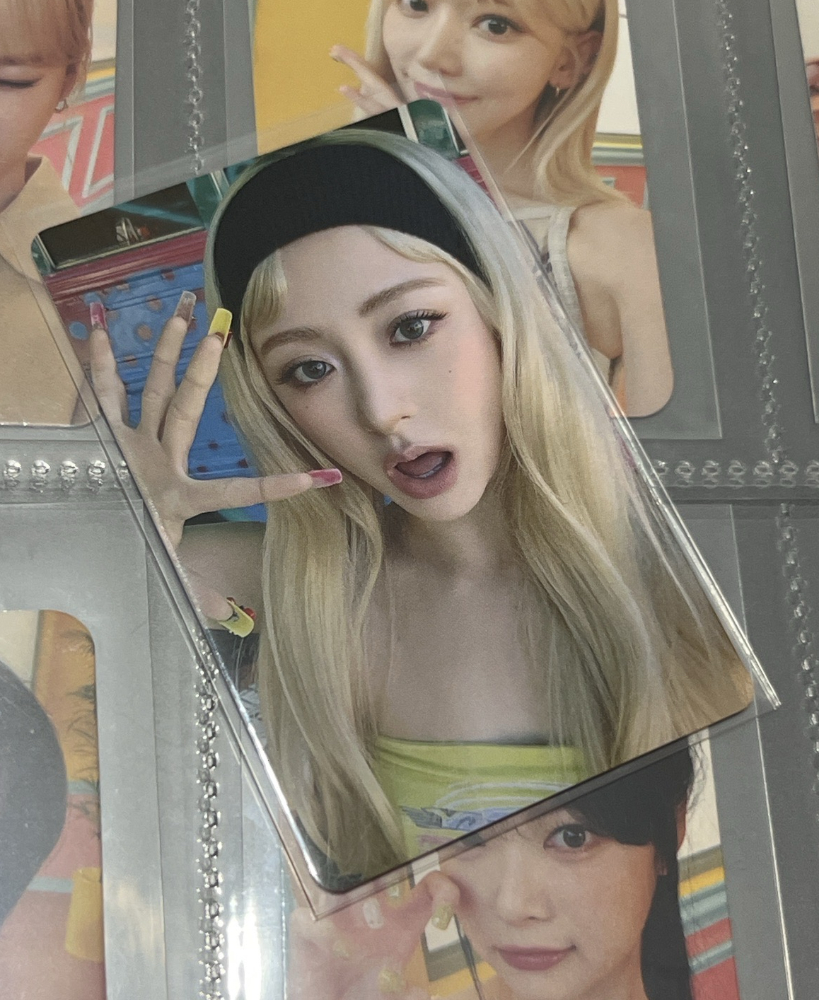 Yunjin許允真 DIFFERENT 日本隨機卡