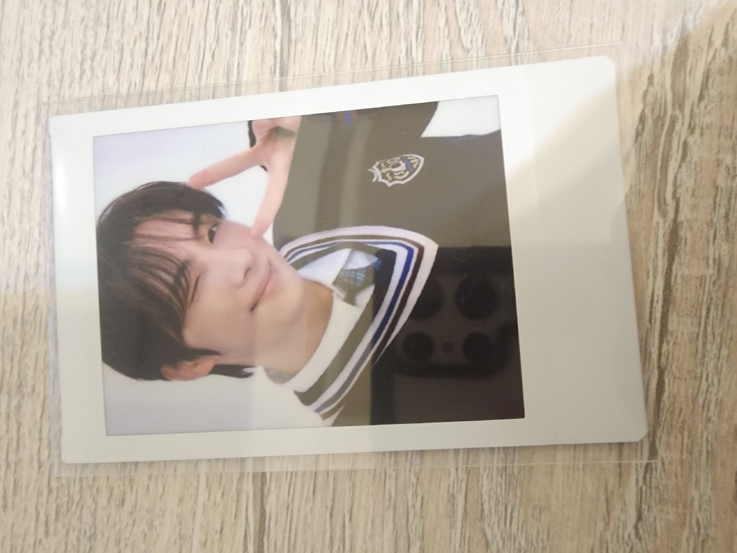 英宰日巡拍立得