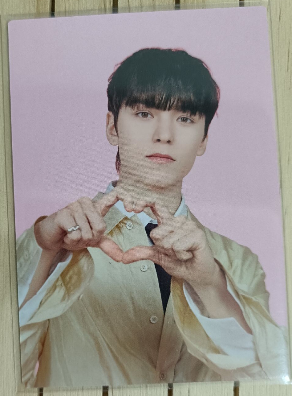 HOLIDAY卡包卡 率