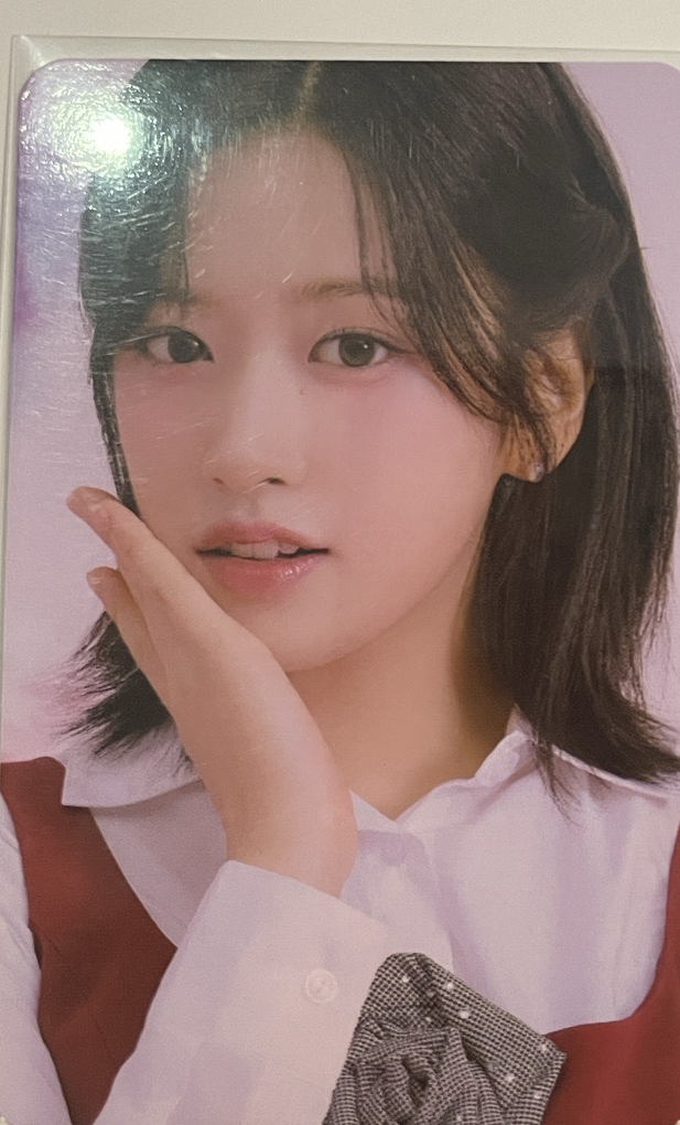 Ive 安 快閃店隨機卡