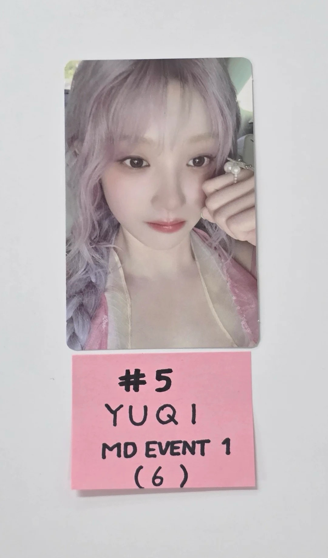 IDLE 宋雨琦正版小卡-快閃店（紫髮捏臉版本）