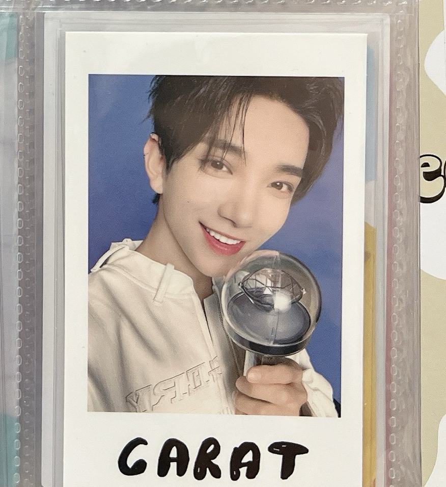 FOLLOW AGAIN 拍立得貼紙 秀