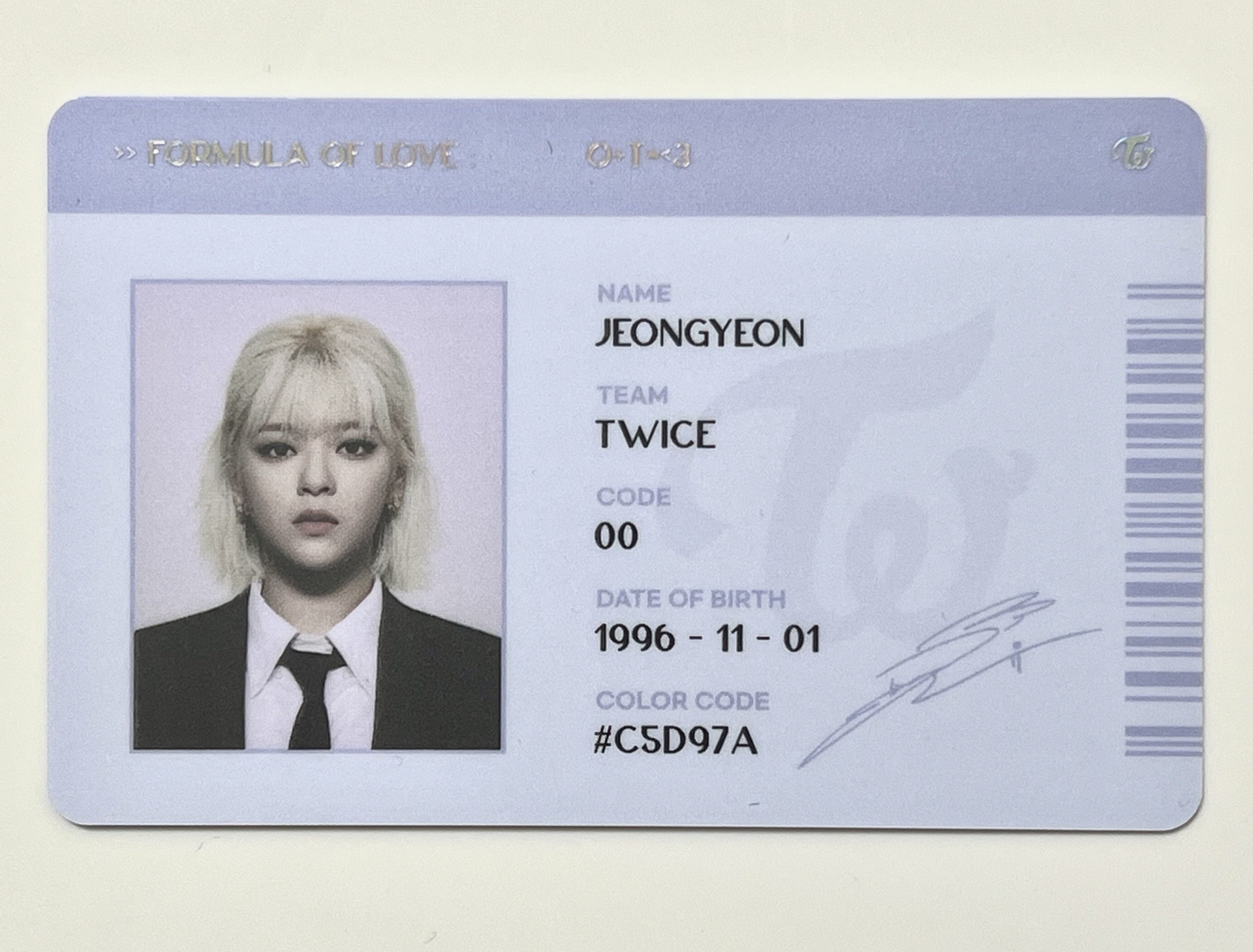 TWICE｜定延｜Formula of Love 識別證