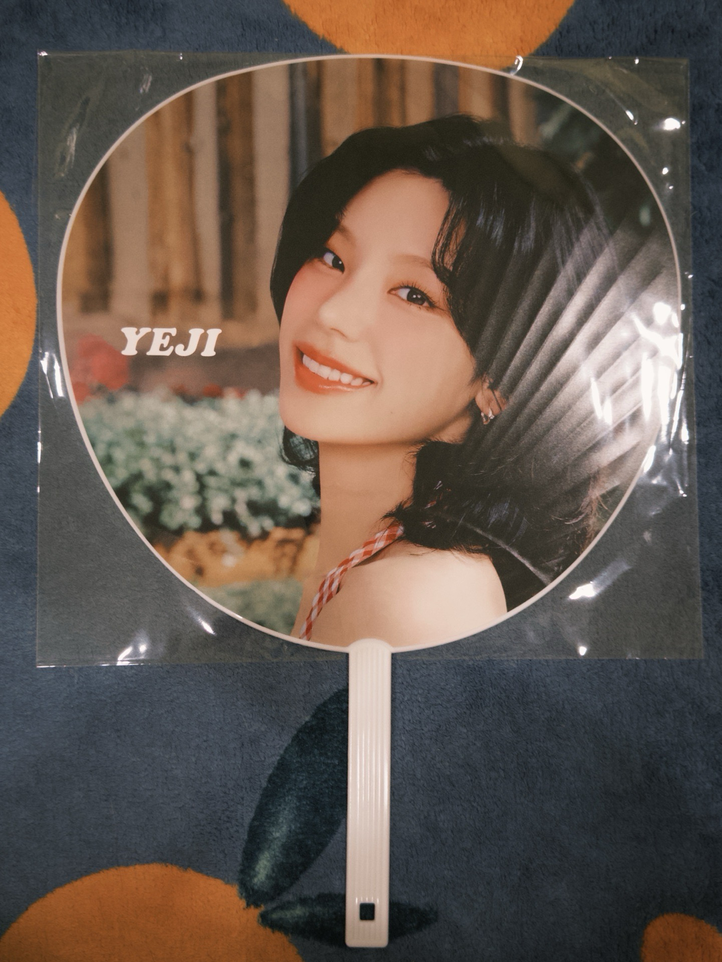 yeji 禮志 日本快閃店 扇子